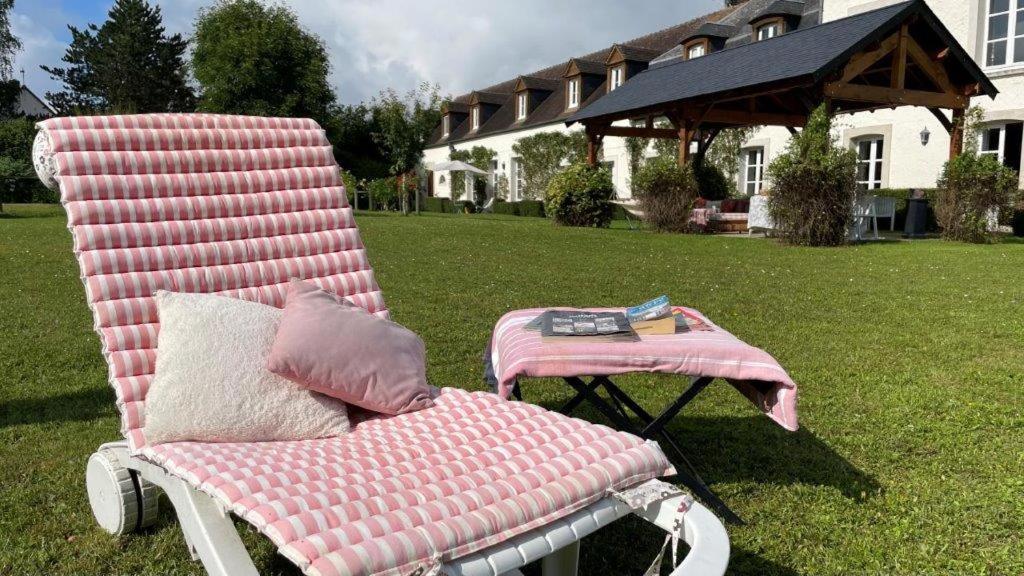 Domaine De Bel Ebat Hotel Paucourt Exterior foto
