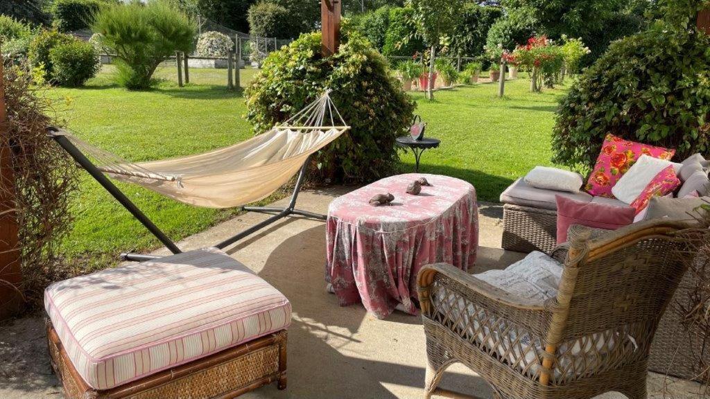 Domaine De Bel Ebat Hotel Paucourt Exterior foto